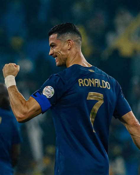 Corte Do Cr7 2024 - Corte De Pelo Cristiano Ronaldo 2024 Espalda Real Madrid Miró El