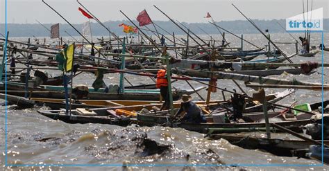 Nelayan Lebak Tak Melaut Gegara Gelombang Tinggi Dan Harga BBM Naik