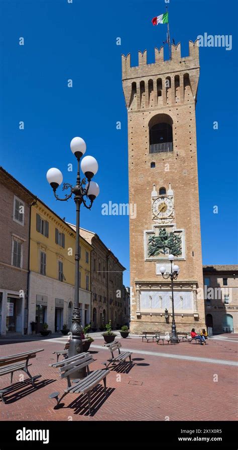 Recanati Civic Tower Hi Res Stock Photography And Images Alamy