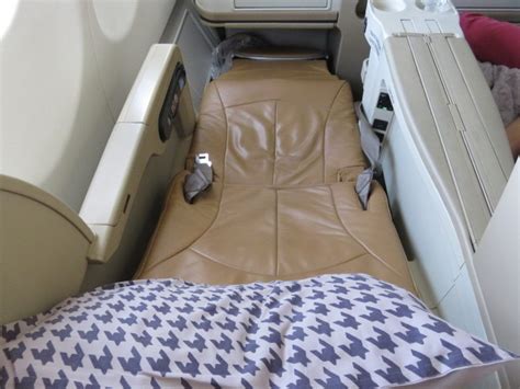 Singapore Airlines A330 Business Class Singapore To Ho Chi Minh City The Luxury Travel Expert