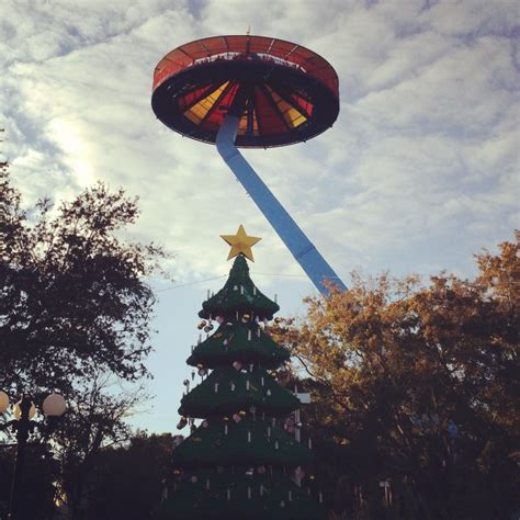 VIDEO: LEGOLAND Florida's First Christmas Tree Lighting ⋆ ZANNALAND!