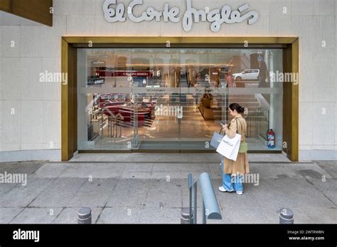 El corte ingles madrid logo hi-res stock photography and images - Alamy