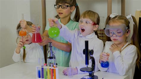 Five Ways To Get Kids Excited About Science - The Art Farm NYC 
