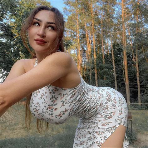 Louisa Nudes 2busty2hide NUDE PICS ORG