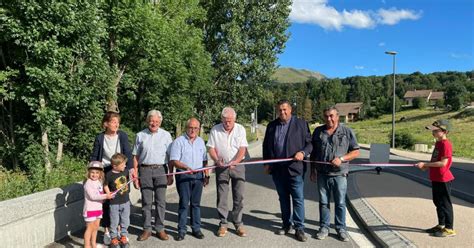 Hautes Alpes Forest Saint Julien La Travers E Du Village S Curis E