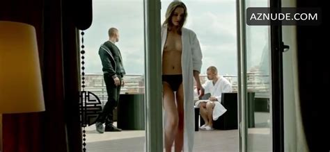 ELASTIKO NUDE SCENES AZNude