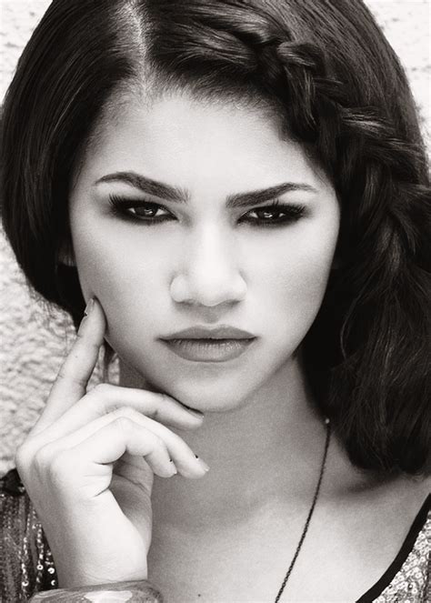 Who Is Zendaya Zendaya Style Zendaya Hair Zendaya Movies Spencer