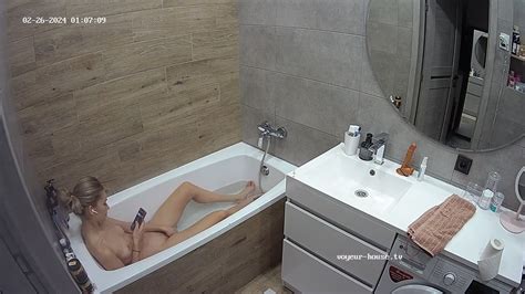 Watch Shower Girl Amelie Bath Naked People With Oscar Pearl In Oscar Pearl