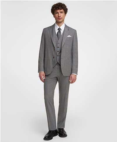 Мужские костюмы сезона Весна-Лето | Каталог HENDERSON