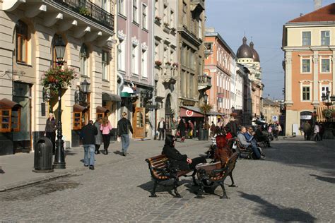 Lwiw Lviv Lwow Lvov Lemberg Am Marktplatz In Lwiw Mehr Be Flickr