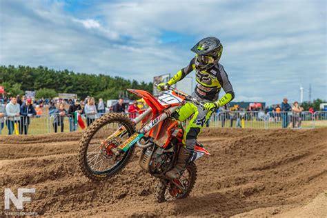 Oriol Oliver prolonge avec l équipe WZ Racing KTM