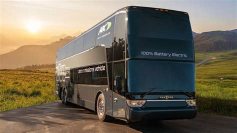 El Primer Bus El Ctrico De Dos Pisos Logra Un Viaje De Kil Metros