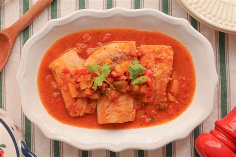 Filé De Peixe Ao Molho De Tomate E Pimentão Essa Receita Funciona