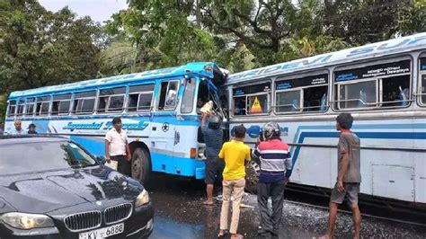 බස් රථ දෙකක් එකිනෙක ගැටෙයි පාසල් සිසුන් ඇතුළු 30ක් රෝහලට Today News Lk