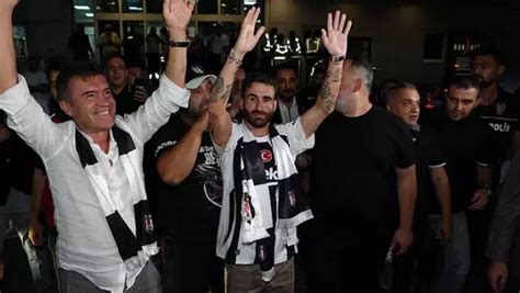 Big Surprise At The Airport Rafa Silva Is In Istanbul For Beşiktaş