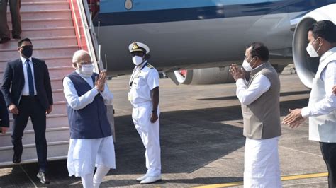 Goa Liberation Day Pm Modi Pays Floral Tribute To Martyrs In Panaji