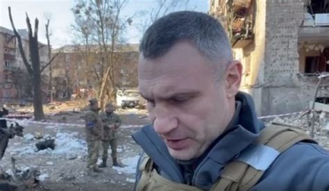 Klitschko A Postat Imagini De Pe Front Primarul Din Kiev A Ar Tat Cum