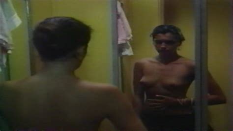 Naked Florence Guérin in Le Déclic