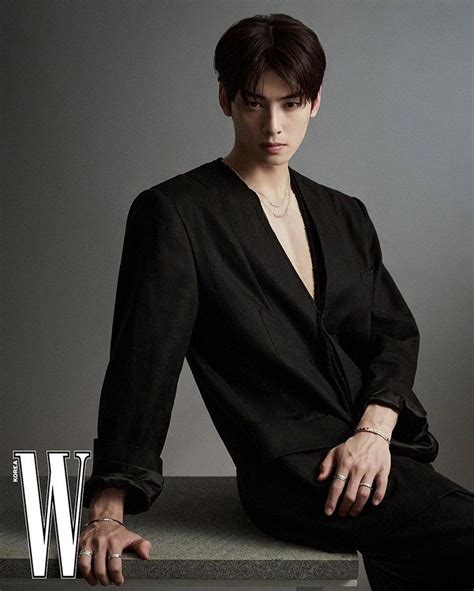 Cha Eun woo is the Cover Star of W Korea Magazine2022 チャウヌ ファッション