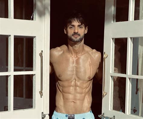 Karan Wahi Hot Body