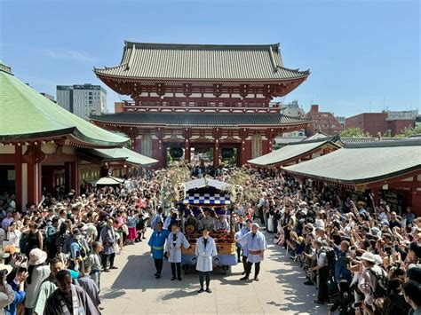 今日の浅草。 令和6年 浅草神社例大祭三社祭の始まりを告げる 名物大行列が5年ぶり 浅草観光連盟