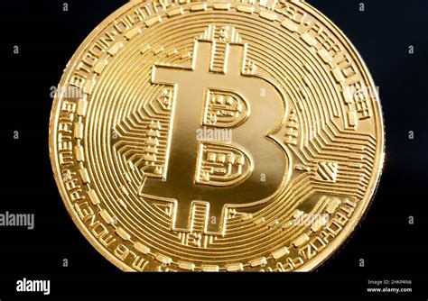 Bitcoin B Logo Shiny Gold Coin Symbol Detail Macro Extreme Closeup