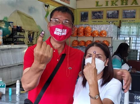 Leody De Guzman Casts His Vote In Rizal