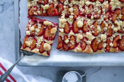 Rezept für streusel pflaumenkuchen vom blech mit hefeteig Artofit