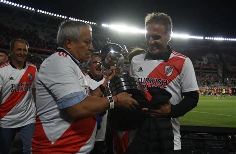 Oscar Ruggeri Cont C Mo Vivi El Homenaje De River A Los Campeones De