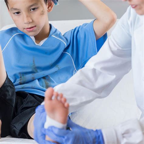 Kids & Sports Injuries: What to Do If Your Young Athlete Gets Hurt - HealthyChildren.org