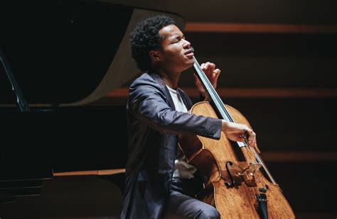 Sheku Kanneh Mason Charts His Own Course In Solo Philadelphia Recital