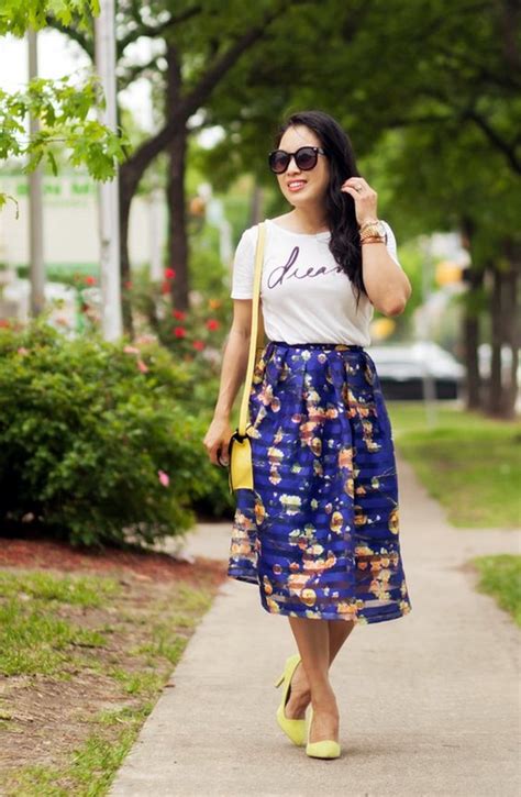 40 Compelling Graphic Tees Outfits You Want Immediately