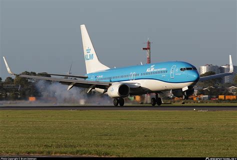 PH BXL KLM Royal Dutch Airlines Boeing 737 8K2 WL Photo By Bram