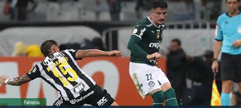 Piquerez comemora vitória do Palmeiras e projeta duelo contra o Botafogo