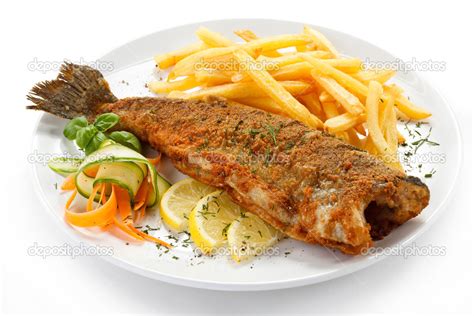 Plat De Poisson Poisson Frit Frites Et L Gumes Image Libre De Droit