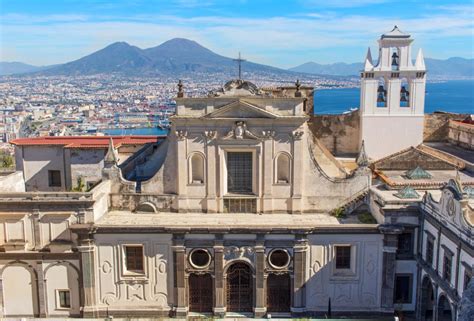 Porto Di Torre Annunziata Come Arrivare E Cosa Vedere Nelle Vicinanze