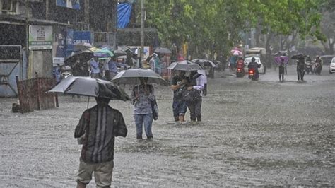 Karnataka Rains Orange Alert Extended In Coastal Areas Holiday