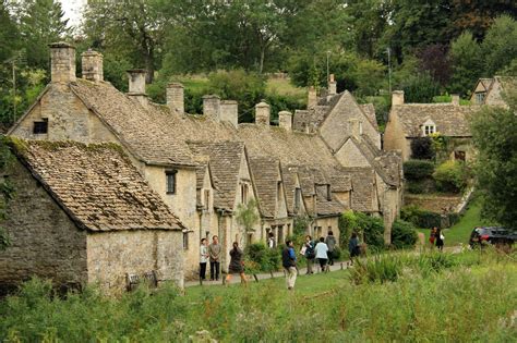 Visitor guide to the best historic churches to visit in Gloucestershire and the Cotswolds