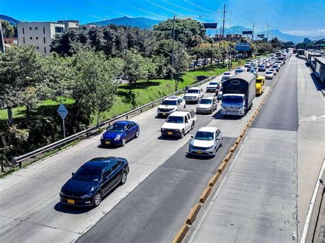 Alcaldía De Bogotá Considera Implementar Pico Y Placa En Días Festivos