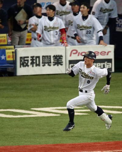 ＜オ・日＞8回2死満塁、駿太は右越えに走者一掃の決勝三塁打を放つ ― スポニチ Sponichi Annex 野球