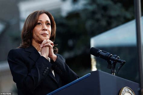 Harris Opens Up 15 Point Lead Among Women Voters New Poll Shows