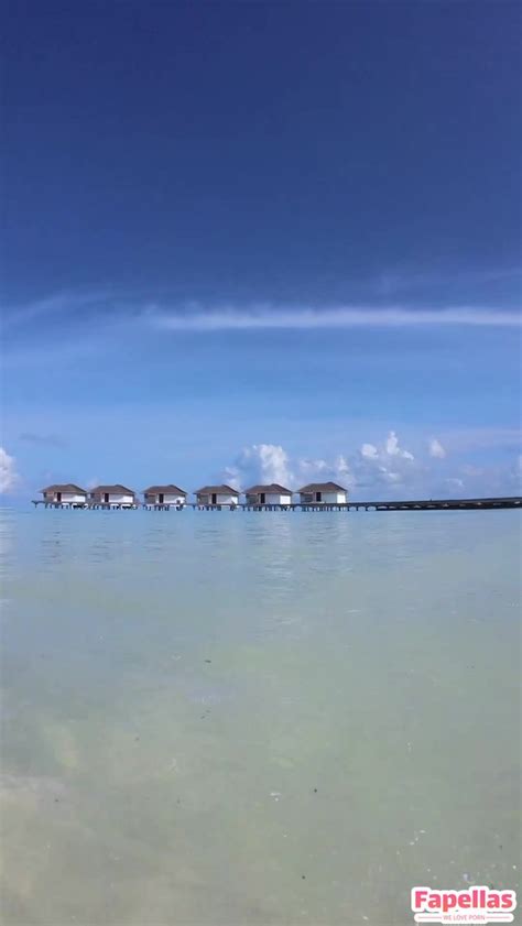 Faye Brookes Aka Faye Brookes Nude Leaks Fapellas