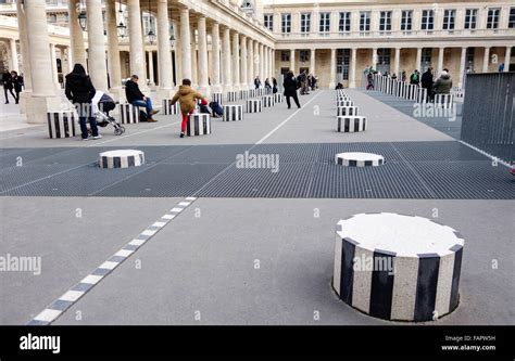 Les Deux Plateaux Colonnes De Buren An Controversial Art Installation