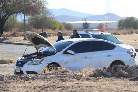 Hermosillo Volcamiento En Avenida Xolotl Deja Como Saldo Una Persona