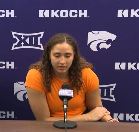 Kansas State Women S Basketball Players Talk About Gap Goat Mascot