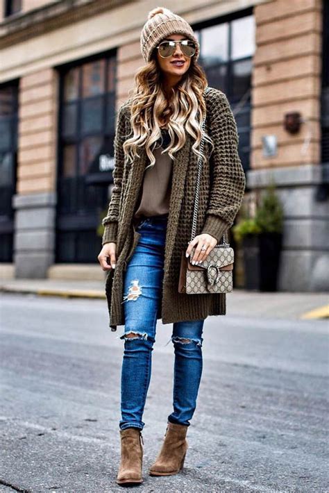 Cozy Outfit Ideas That Are Still Sexy