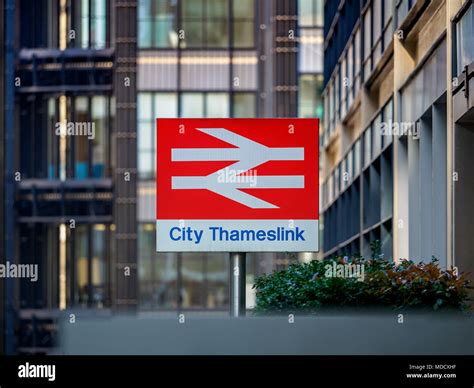 City Thameslink Sign Hi Res Stock Photography And Images Alamy