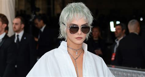 Cara Delevingne Pays Homage To Karl Lagerfeld With Met Gala Outfit