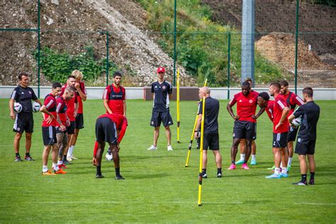 Football Ligue 2 National FC Annecy En Plein Feuilleton Retour