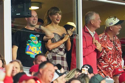 taylor swifts eras  televises travis kelce chiefs  ers super